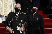 Príncipes do Mónaco com os gémeos Jacques e Gabriella