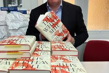 Charles Spencer, irmão da Princesa Diana