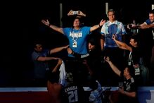 A(deus) Maradona. Morreu a lenda a quem tudo se perdoava