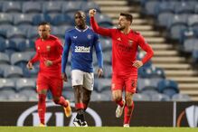 Benfica arranca empate contra o Rangers na Escócia e fica mais perto da qualificação na Liga Europa
