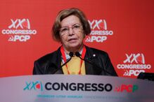 A dirigente e antiga eurodeputada, Ilda Figueiredo,  intervém durante o segundo dia do XXI Congresso do PCP no Pavilhão Paz e Amizade, em Loures