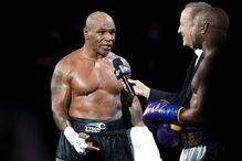 Mike Tyson e Roy Jones Jr. defrontaram-se