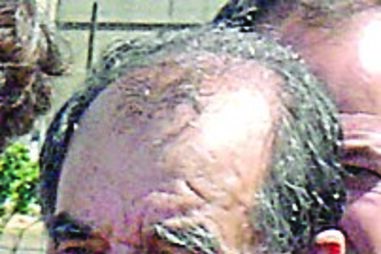 Padre desmaia na Missa do Dia dos Santos