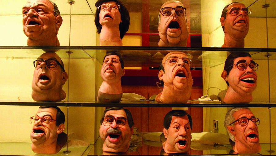 Bonecos do ‘Contra Informação’ estiveram em antena até 2015. Nos últimos anos estiveram guardados