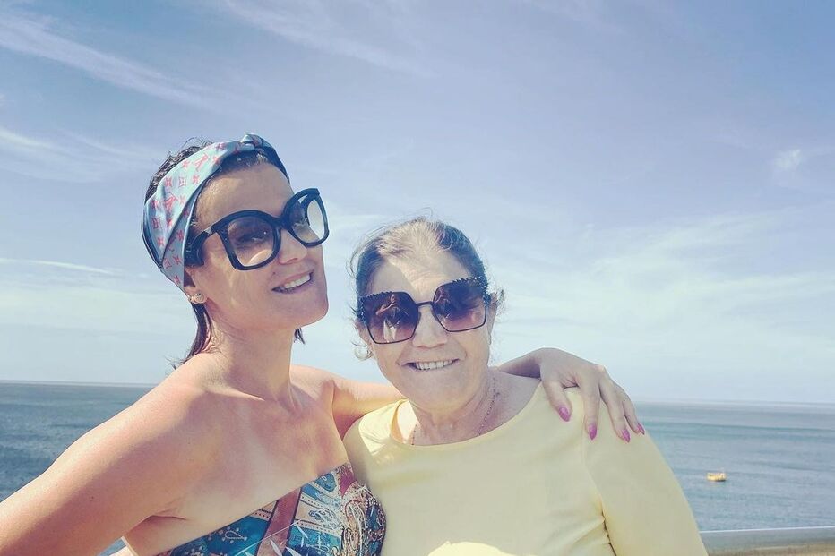 Elma e Dolores Aveiro