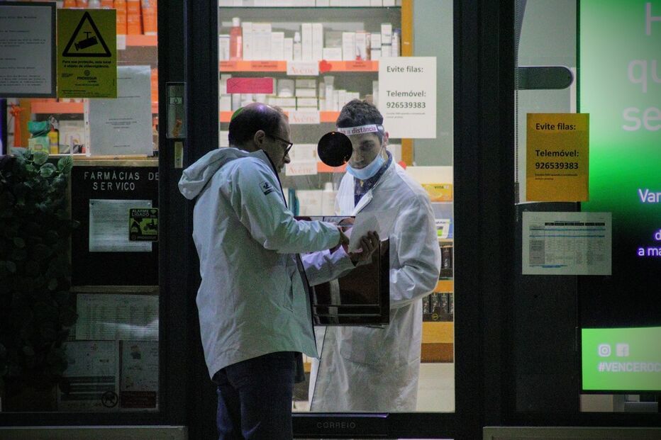 Vacinas como a Prevenar 13, fundamentais no combate contra os pneumococos, estiveram em falta no último mês de outubro