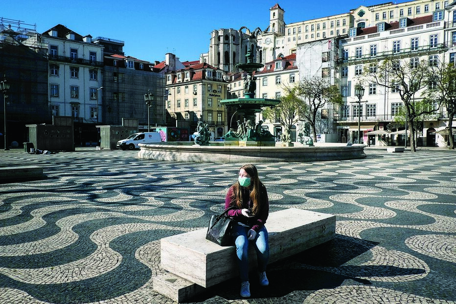 Ao fixar este horário, Governo quer dar margem aos clientes dos restaurantes, que fecham portas às 22h30 