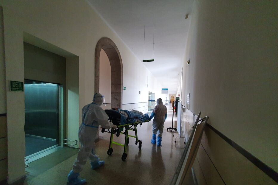 Hospitais das Forças Armadas já recebem doentes com Covid-19 de hospitais públicos