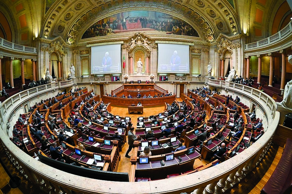 Plenário da Assembleia da República aprova estado de emergência esta sexta-feira