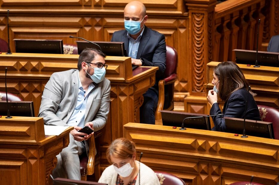 Negociações entre as bancadas do PCP e do PS têm-se mantido de forma a que os comunistas viabilizem o OE 