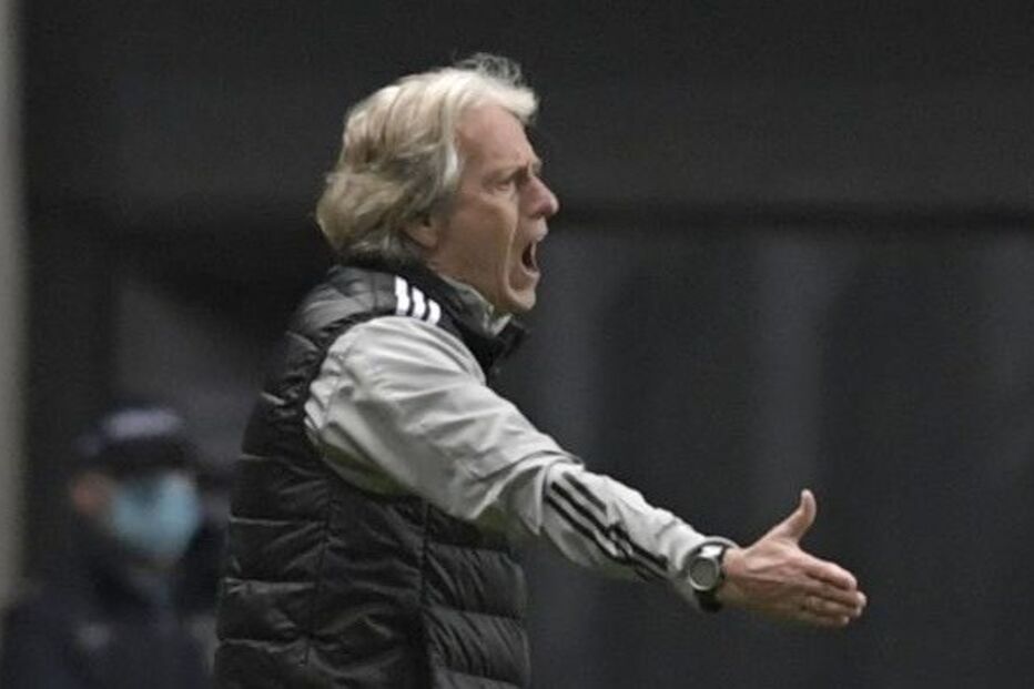 Jorge Jesus não gostou que Fonseca Santos tivesse falado sobre o campeonato e a arbitragem