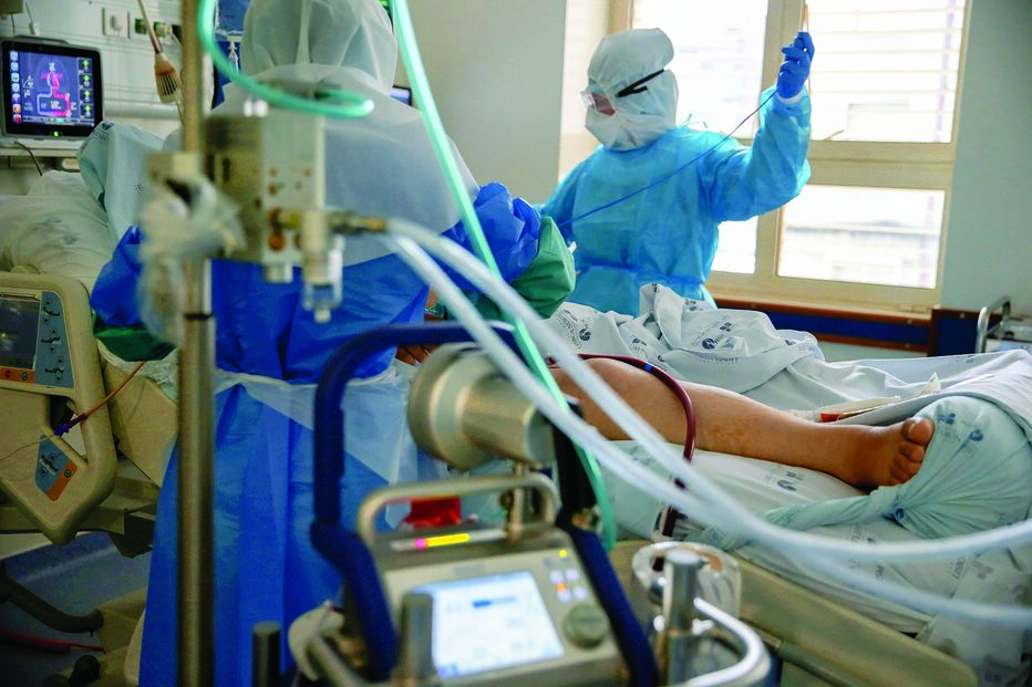 Médicos podem ser obrigados a escolher doentes prioritários  se o surto continuar a crescer como nas últimas semanas 