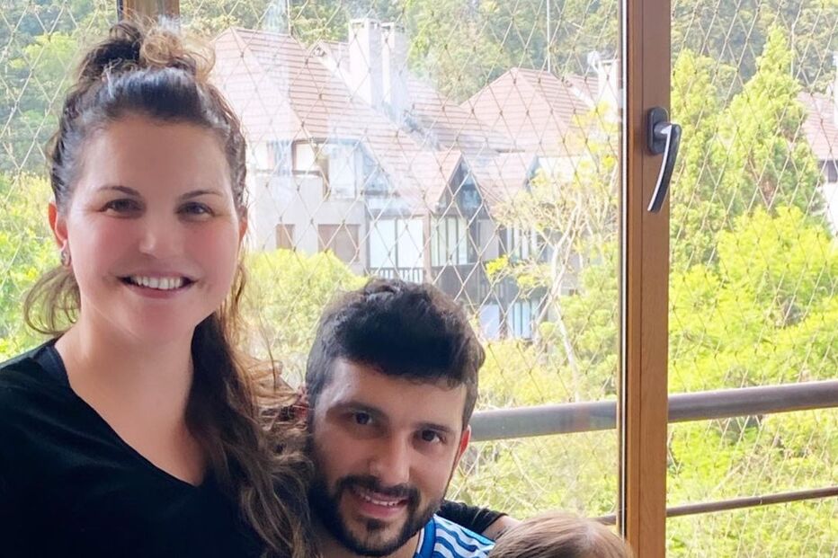 Katia Aveiro, o namorado, Alexandre e a filha, Valentina