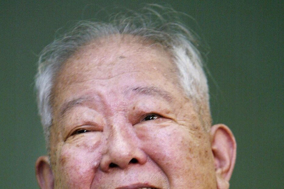 Morreu o Nobel da Física japonês Masatoshi Koshiba, pioneiro no estudo ...