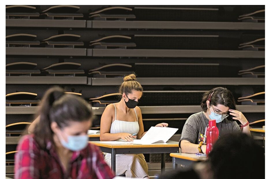 Decreto que regulamenta Estado de Emergência aprovou possibilidade de testes em estabelecimentos de ensino e instituições de Ensino Superior