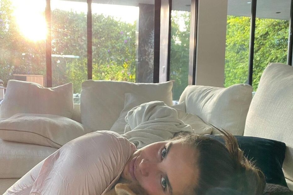 Sara Sampaio e o seu cão .jpg