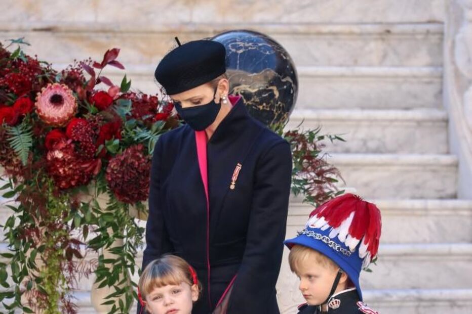 Charlene com os filhos Jacques e Gabriella