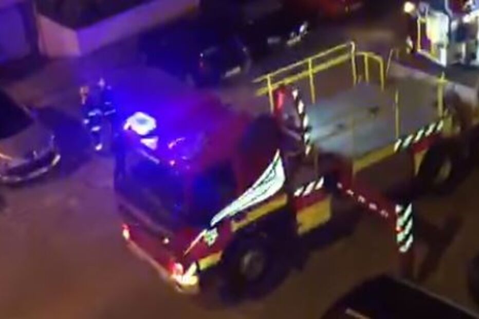 Incêndio em lareira assusta moradores em São Mamede de Infesta, Matosinhos