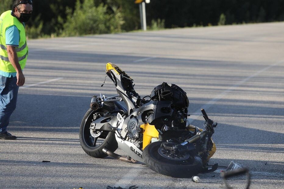 Um morto em colisão entre carro e mota em Mira
