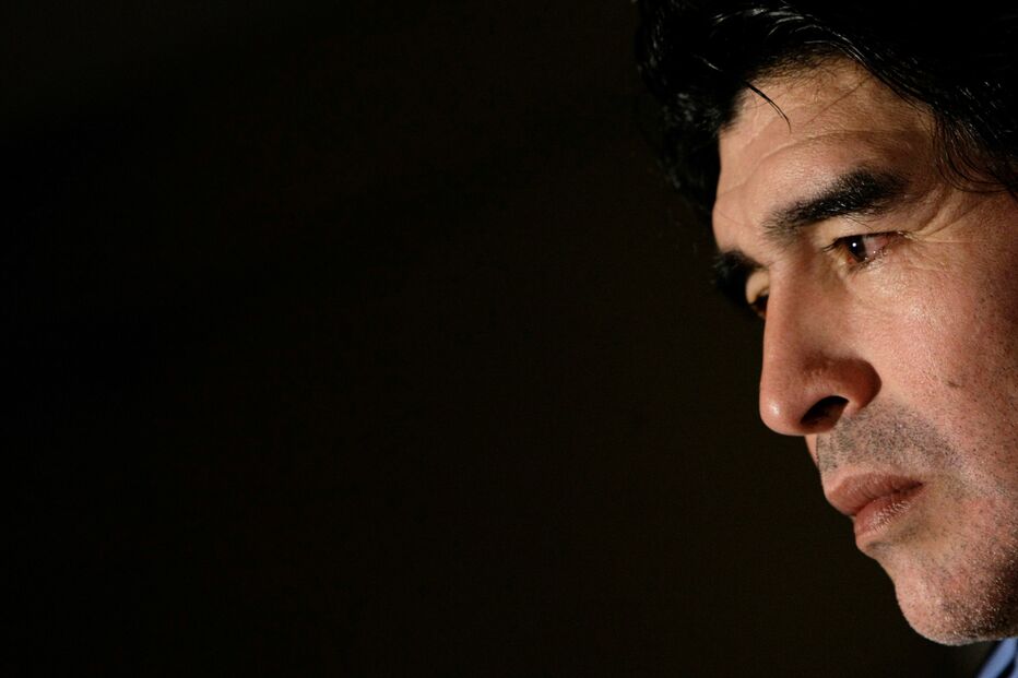 Morreu Diego Armando Maradona. Tinha 60 anos