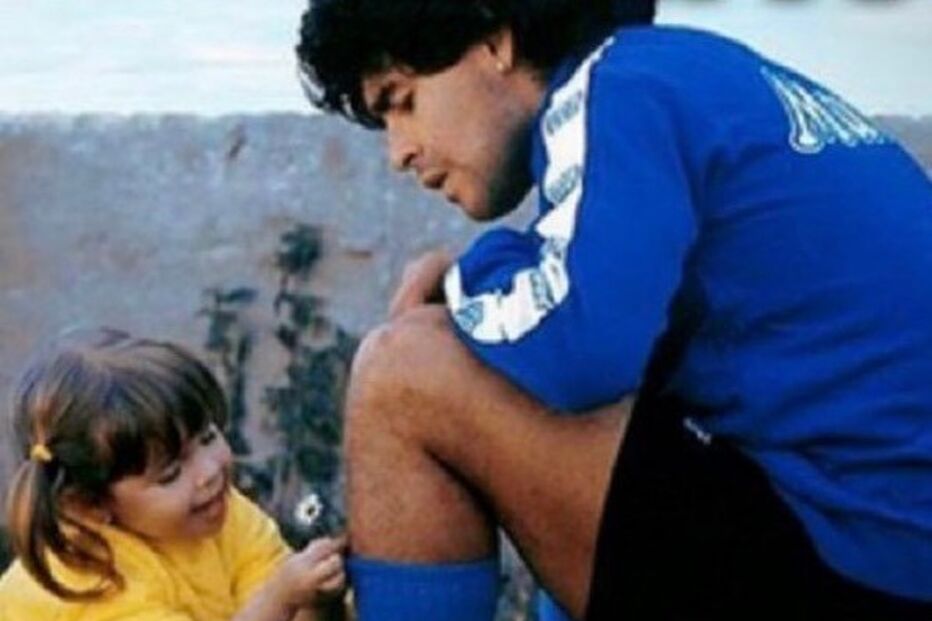 Maradona e Dalma.jpg