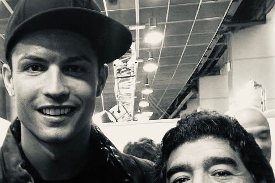 Cristiano Ronaldo com Maradona