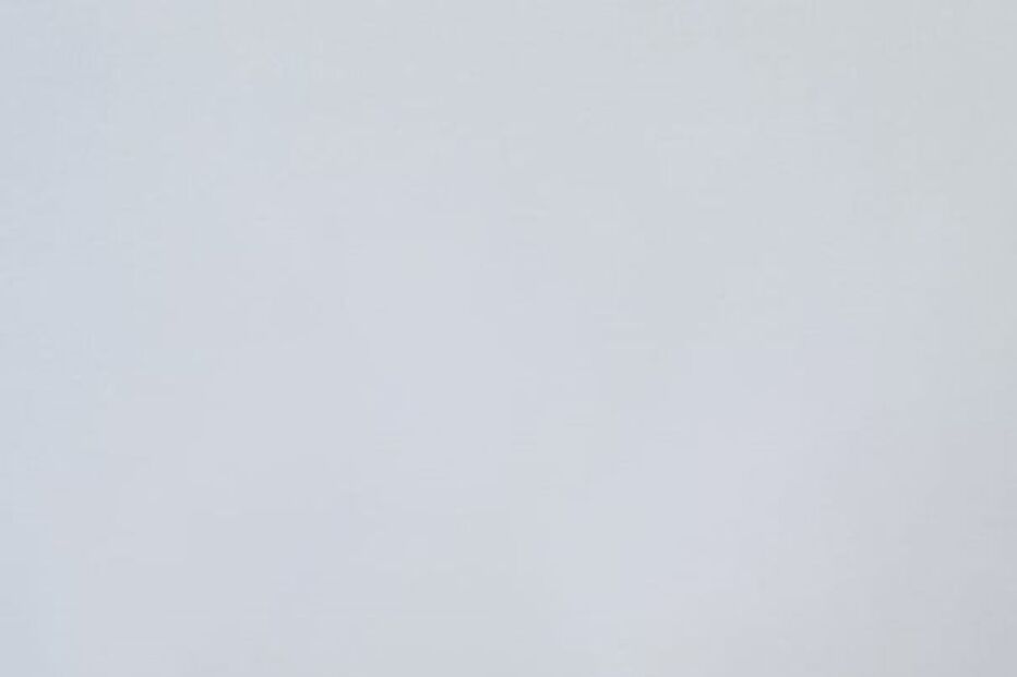 Neve pinta ilha da Madeira de branco