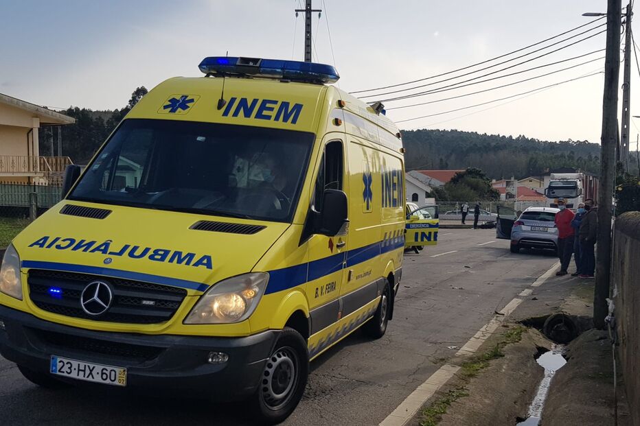 Jovem de 22 anos morre em despiste de mota na Feira