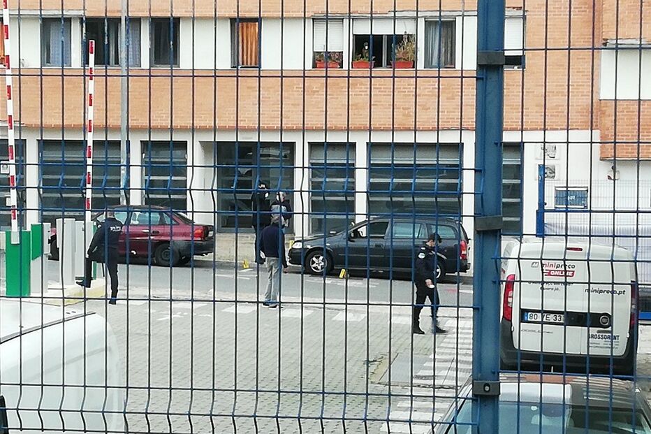 Tiroteio em Lisboa termina com quatro homens detidos