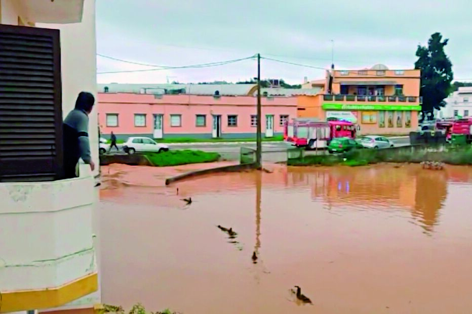 Imagem Abertura 37176556.jpg (8026735) (Milenium)