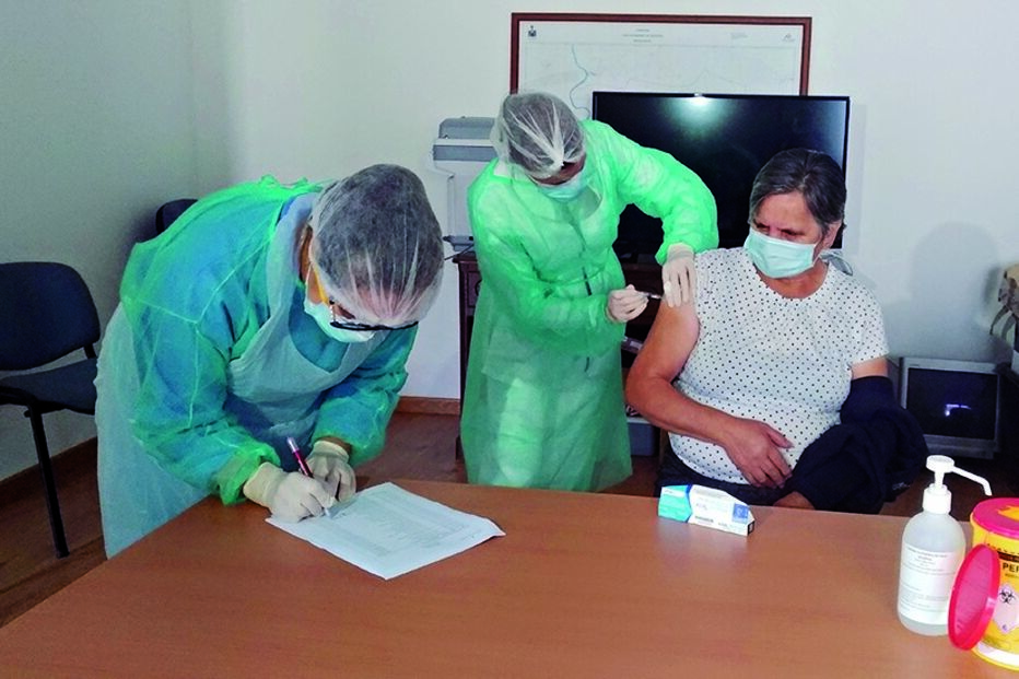 Imagem 17 caixa vermelha - 36696726.jpg (8023974) (Milenium)