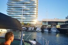 João 'Shima' Almeida mostra-se no seu iate de luxo