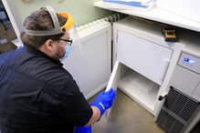 Hospital de Londres recebe as primeiras doses da vacina contra a Covid-19