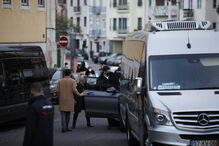 Família e amigos despedem-se de Sara Carreira na Basílica da Estrela em Lisboa
