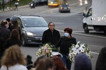 Família e amigos despedem-se de Sara Carreira na Basílica da Estrela em Lisboa