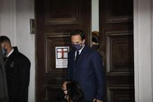 Fernando Medina presta homenagem a Sara Carreira