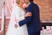 Rebeca e o marido, Élio Gomes