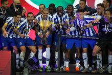 As imagens do FC Porto nos festejos da conquista da Supertaça