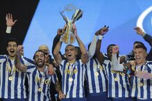 As imagens do FC Porto nos festejos da conquista da Supertaça	