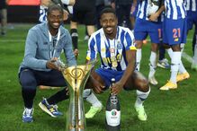 As imagens do FC Porto nos festejos da conquista da Supertaça	