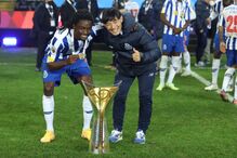 As imagens do FC Porto nos festejos da conquista da Supertaça	