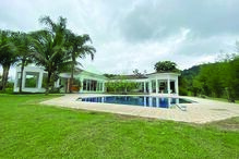 Jogador alugou um espaço anexo à sua mansão