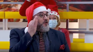 Nuno Tiago trouxe Notícias dos Famosos muito natalícias... e rendeu-se ao bolo-rei