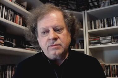 António Manuel Ribeiro dos UHF fala em "tragédia" da morte de Sara Carreira