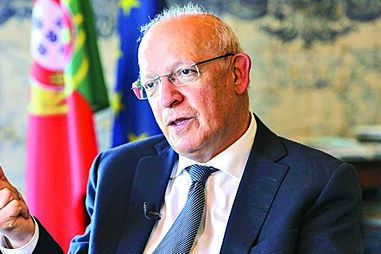 Ministro Augusto Santos Silva