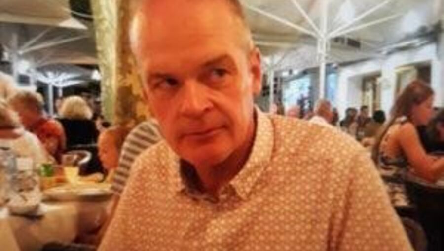 Nick Gunnell, de 55 anos, tornou-se mais uma das vítimas 'silenciosas' a quem o vírus ceifou a vida