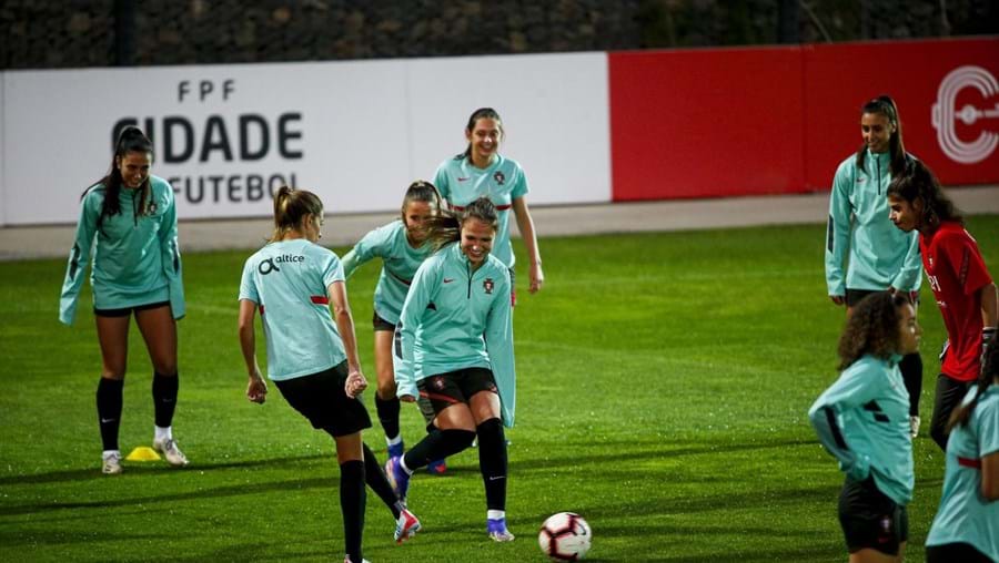 Seleção portuguesa de futebol feminino