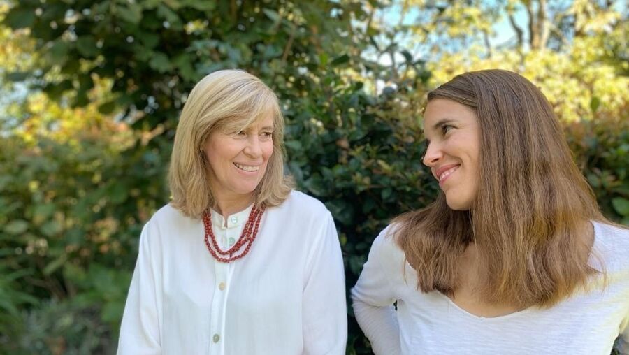 Isabel e Ana Stilwell,