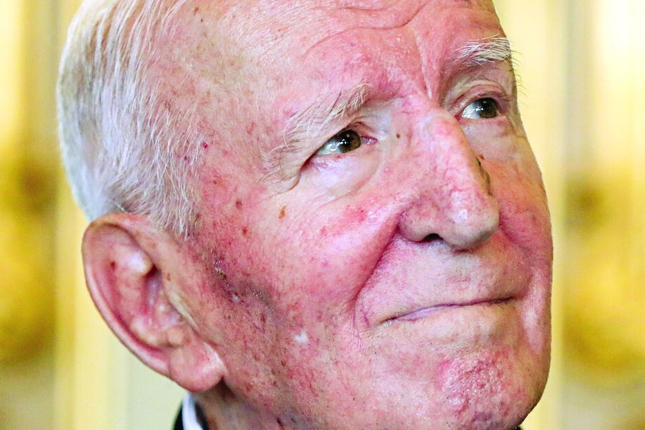 Imagem Eduardo Lourenco 37182139.jpg (8037662) (Milenium)