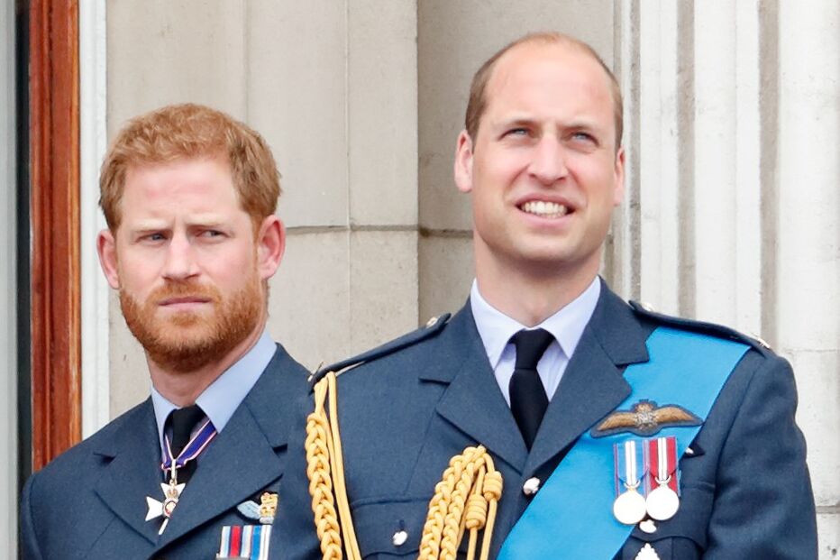 Príncipe Harry e William .jpg
